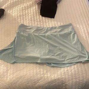 Lululemon blue play off the pleats skirt